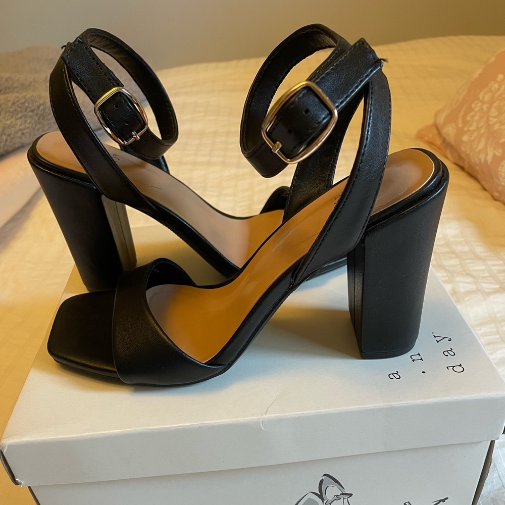 High heel shoes
